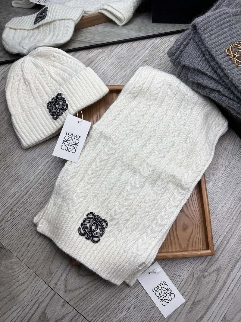 Loewe Caps Scarfs